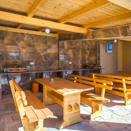 Dragan K2 Gasthof Medulin