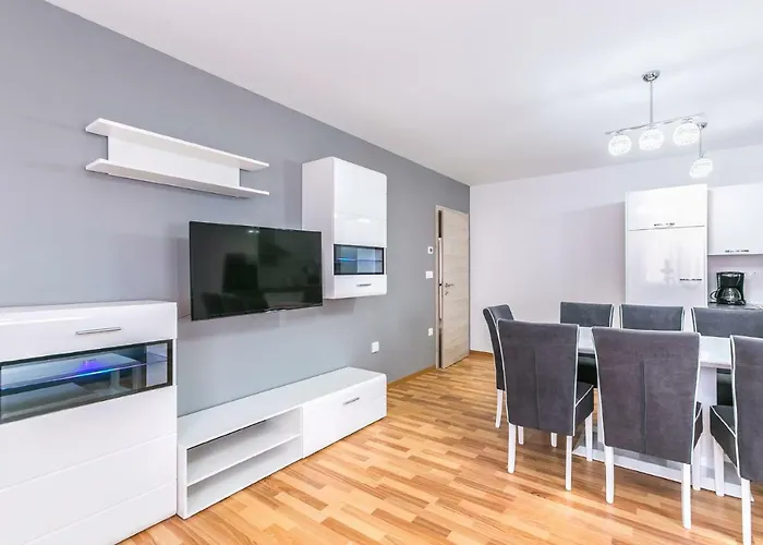 招待所 Dragan K2 3*