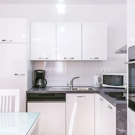 Dragan K2 Πανσιόν 3*