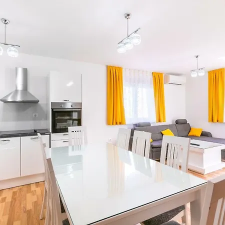 Dragan K2 Guest house