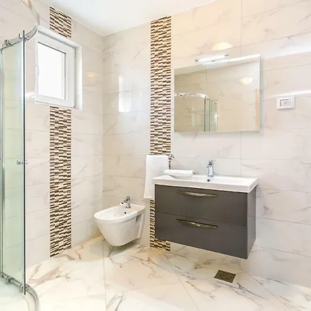 Dragan K2 Guest house *