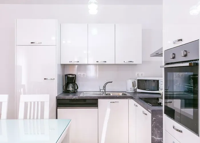 Dragan K2 Gostinjska kuća 3*